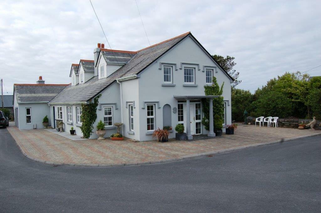 Bed and Breakfast Teach An Easard Clifden Exterior foto